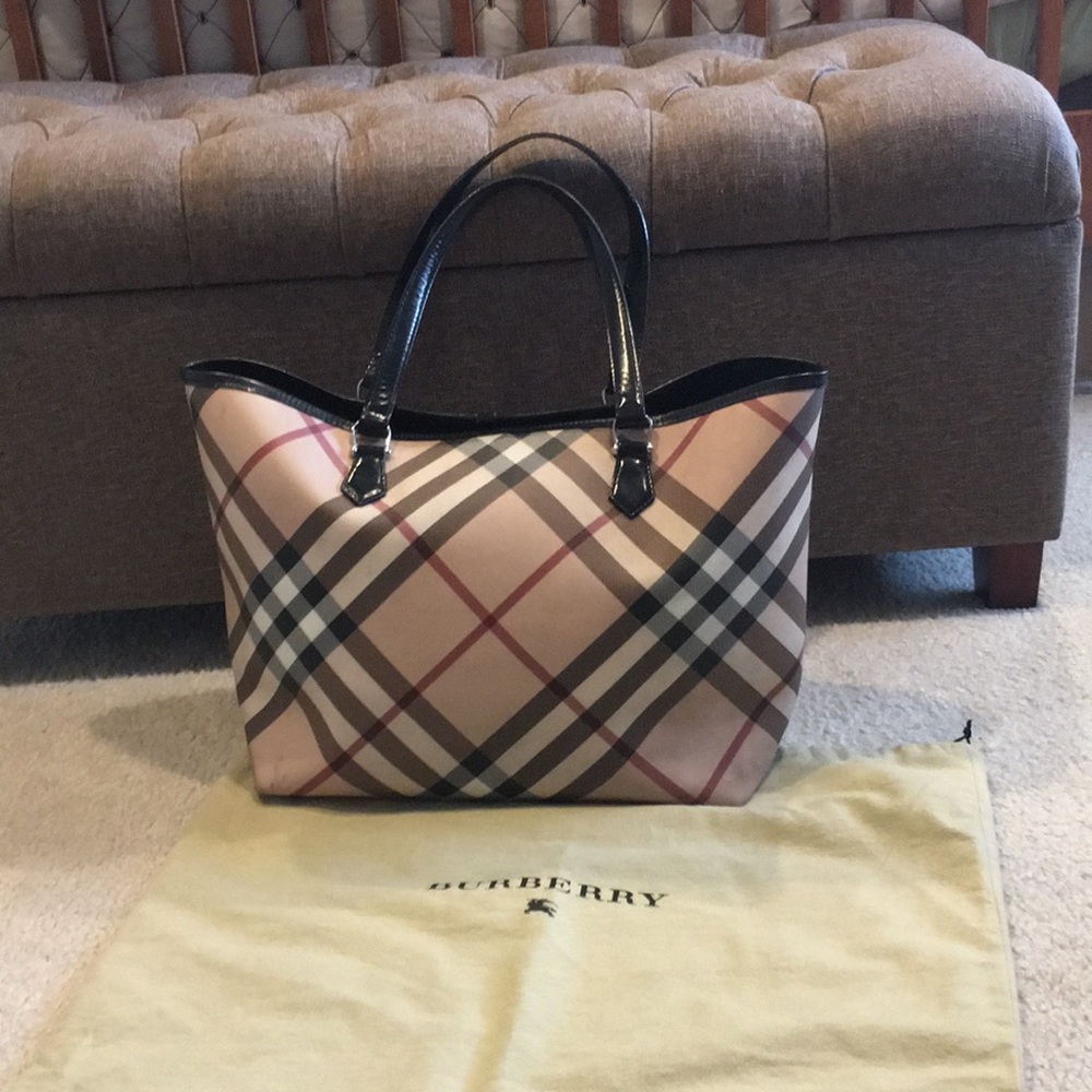 Burberry Nova Tote (lrg)